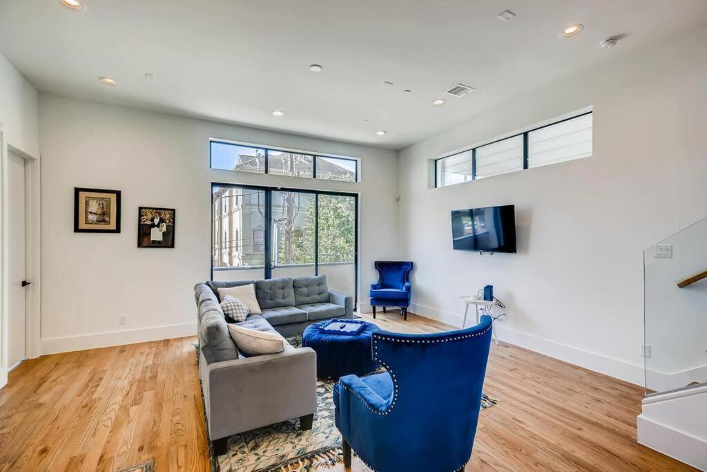 4 Story Home Mins To Downtown Houston With City Views Buitenkant foto