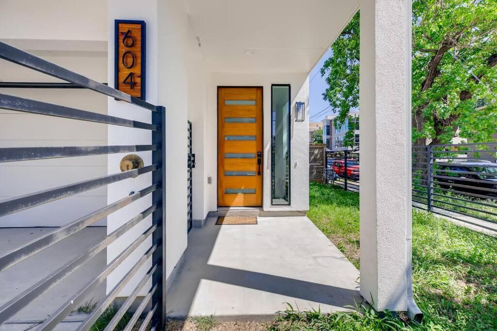 4 Story Home Mins To Downtown Houston With City Views Buitenkant foto
